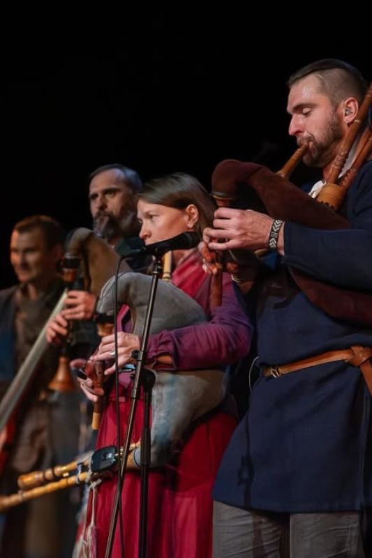 Auļi was founded in 2003. A few of group members have already played in the first bagpipe group in Latvia